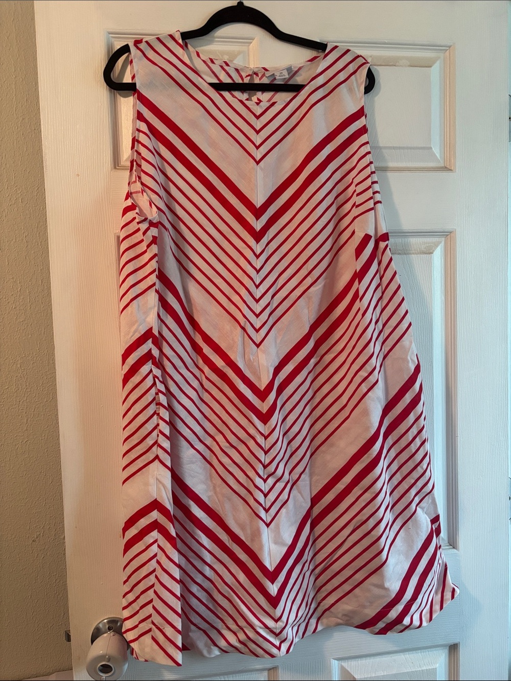 Liz Claiborne Red and White Chevron A-Line Skirt